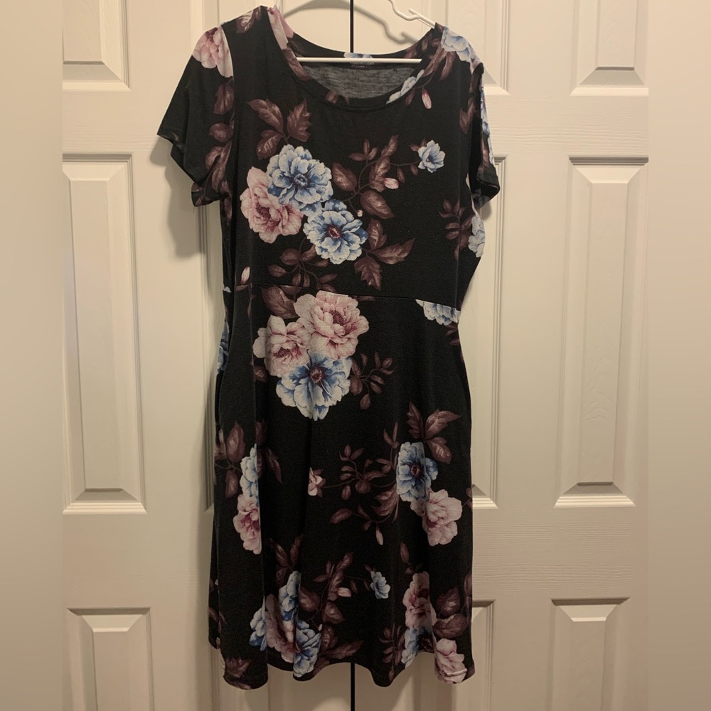 Blue/Purple Floral T-Shirt Dress with Pockets - 16/18